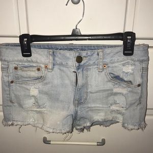 AE destroyed shortie shorts! Light wash